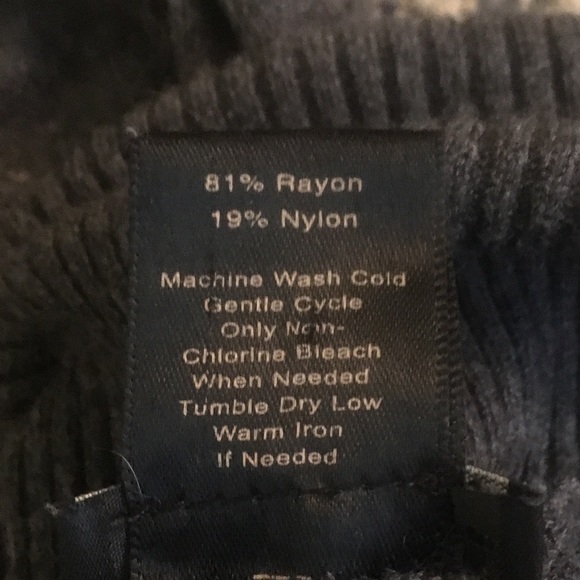 Ann Taylor gray turtleneck - Picture 3 of 3